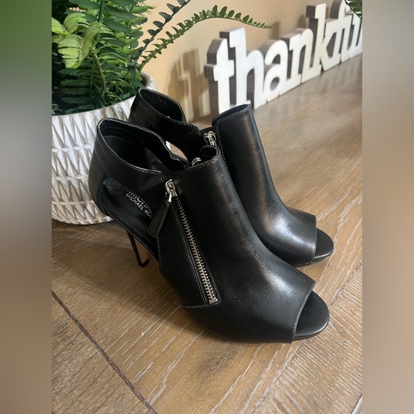 Michael Kors Clara Peep-Toe‎ Leather Pump Size 7 - Picture 5 of 16